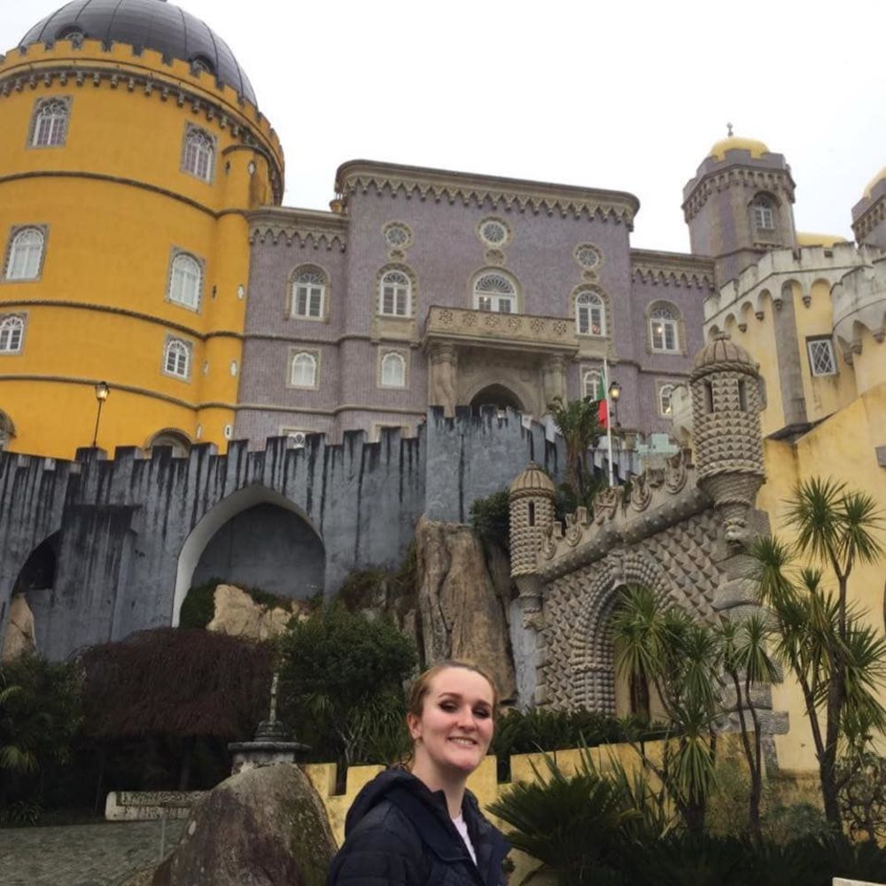 Meet your Posher, Olivia